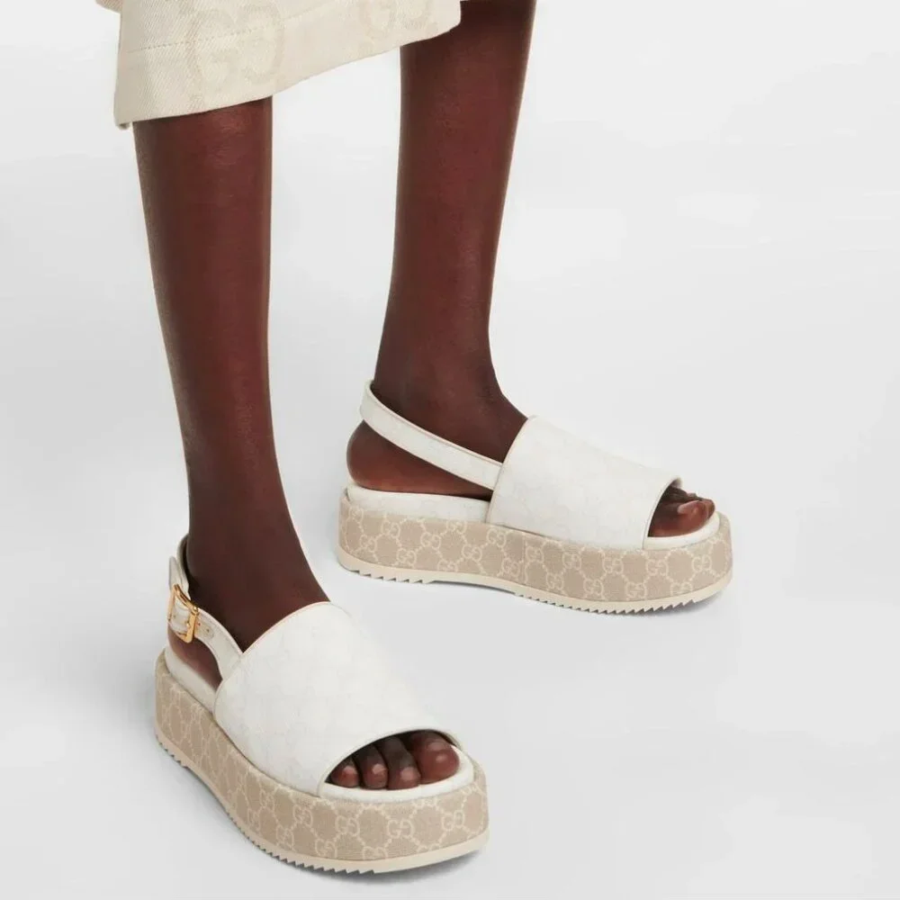 NEW GUCCI Angelina GG White Supreme Canvas Slingback Platform Sandals EU 40.5